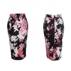 French Connection Pink and White Floral Pencil Skirt, Size 4 🔴CLEARANCE🔴